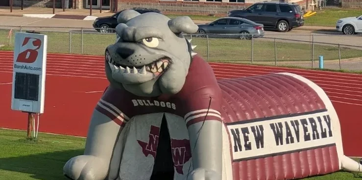 New Waverly Bulldogs inflatable tunnel on the football field